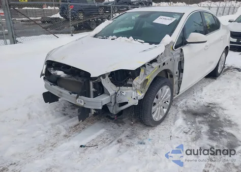 2015 Buick Verano из США, поврежденный, VIN 1G4PP5SK3F4157914